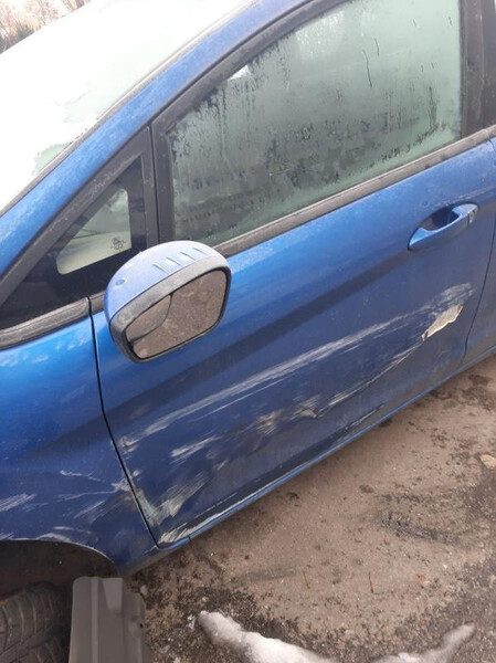 Двері водійські Ford Fiesta MK7  2011 1.6 Бензин 