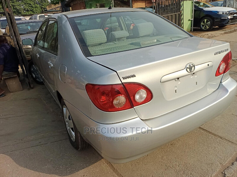 Задний стоп Toyota Corolla E120  2005 1.8 Бензин Вознесенск