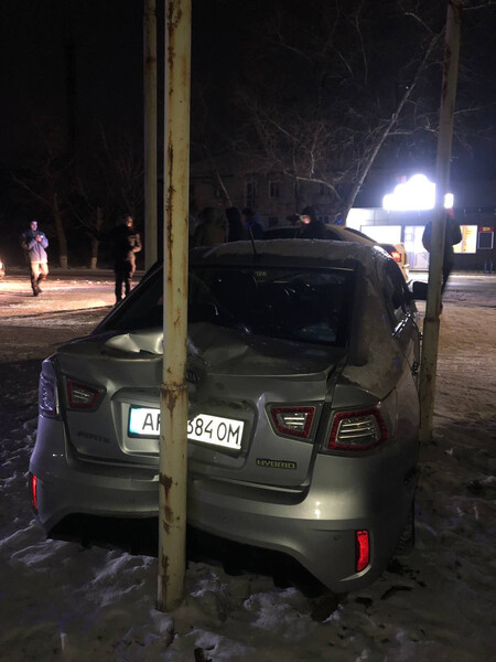 Багажник Kia Forte 2010 г.  1.6 л бензин