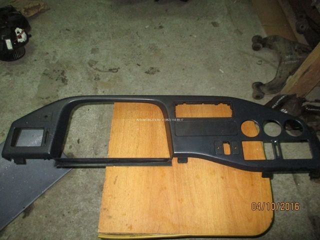 Крышка панели приборов Mercedes-Benz Sprinter  2004 купе 2.9 Дизель 