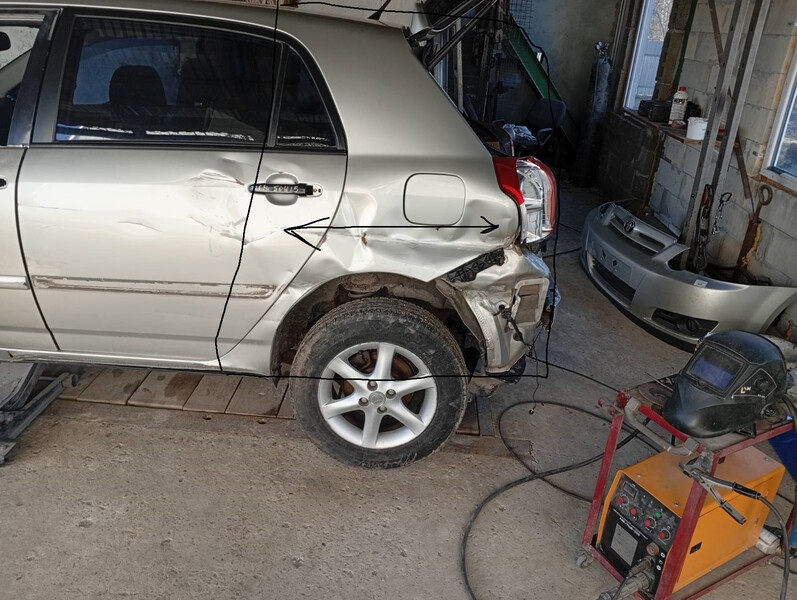 Крило заднє ліве Toyota Corolla  2006 хетчбек 1.6 Бензин 