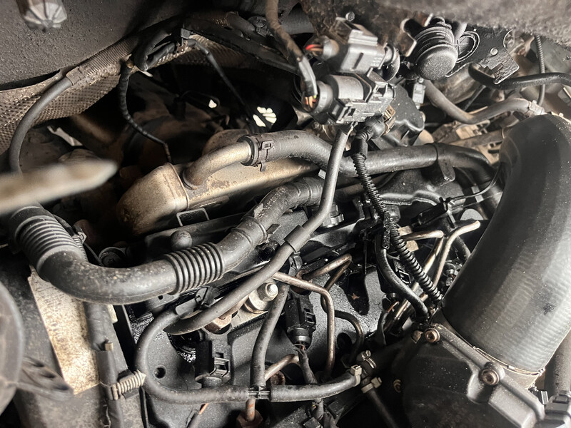 Паливні трубки тді Volkswagen T5 (Transporter)  2009 2.0 Дизель Киев