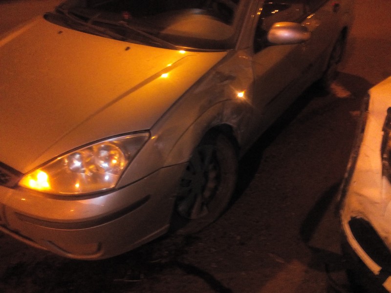 Крыло левое Ford Focus 2004 г.  1.6 л бензин Одесса