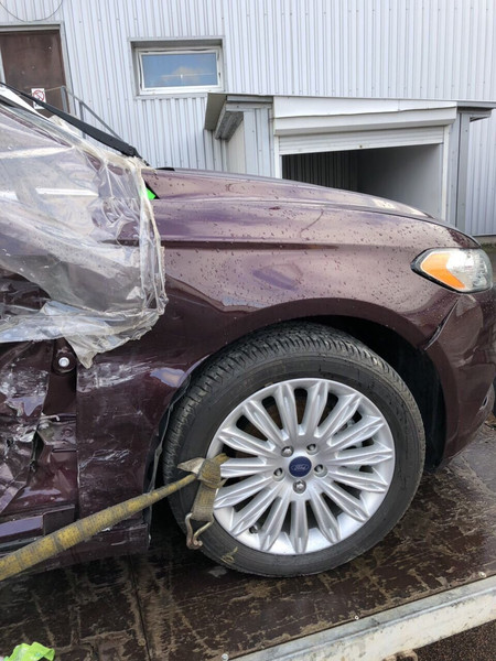 Крыло переднее Ford Fusion SE 2013 2.2 Бензин Житомир