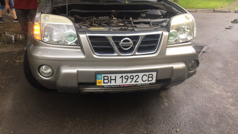 Бампер передний 62022-8H725   Nissan X-Trail