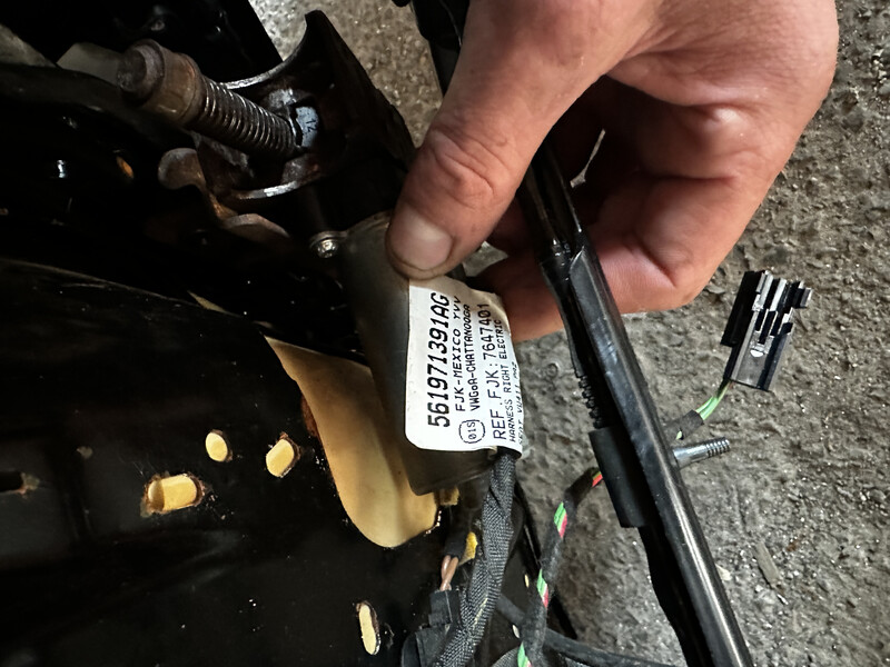 Проводка сидіння 561971391AG   Volkswagen Passat