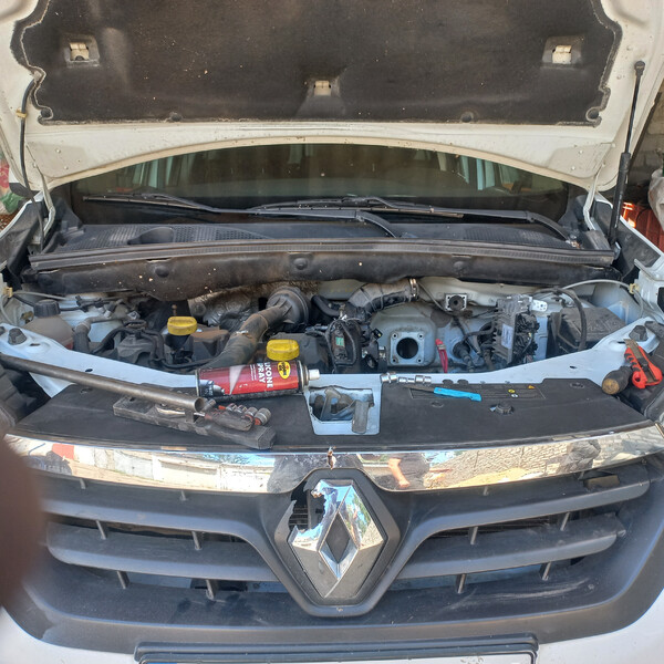 Решот радиатора Renault Dokker  2013 хетчбек 1.5 Дизель 