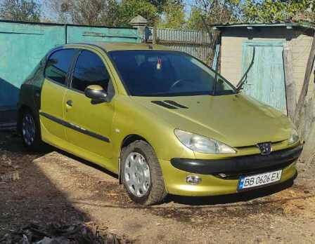 Порог кузова Peugeot 206  2004 хэтчбек 1.5 Бензин Кременчуг