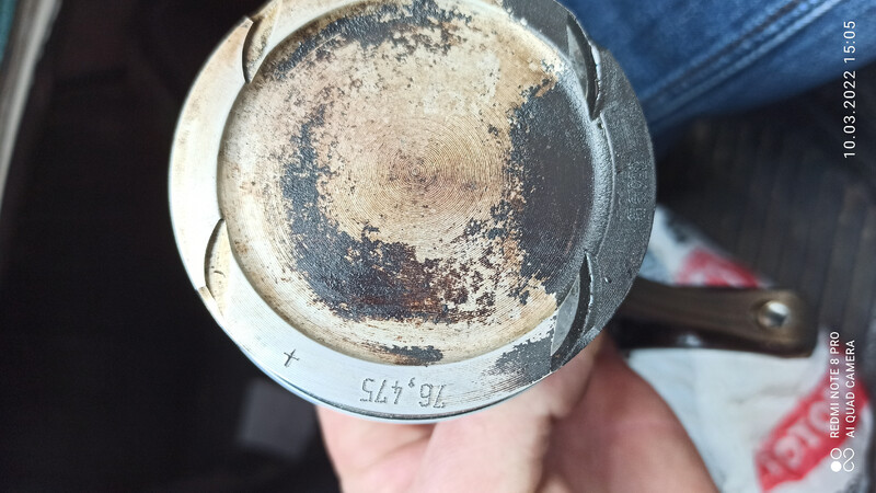 Поршень Volkswagen Golf 4 хэтчбек 2000 г.  1.6 л бензин Луцк