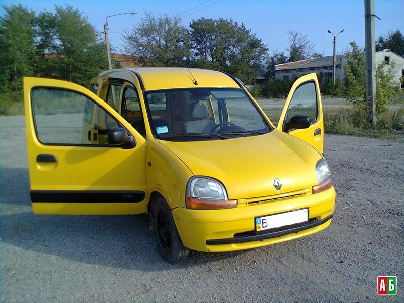 Молдинги Renault Kangoo 1.9 d 2002 1.9 Дизель Кременчуг