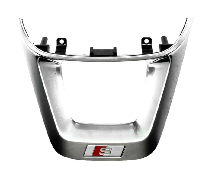 Накладка на руль Audi A4 2022 г.  2.0 л бензин Киев