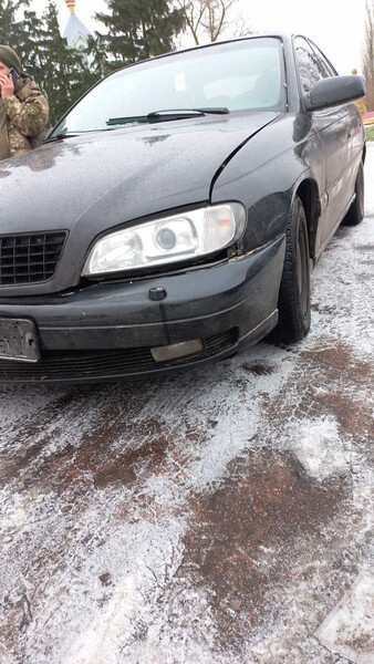 Подголовник переднего сидения черный кожа Opel Omega B 2000 2.0 Бензин Киев