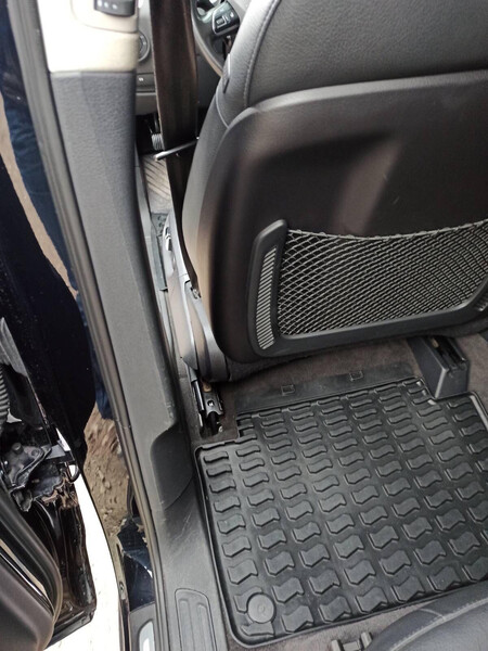 Заглушка сиденья левая Audi Q7  2011 3.0 Бензин Тернополь