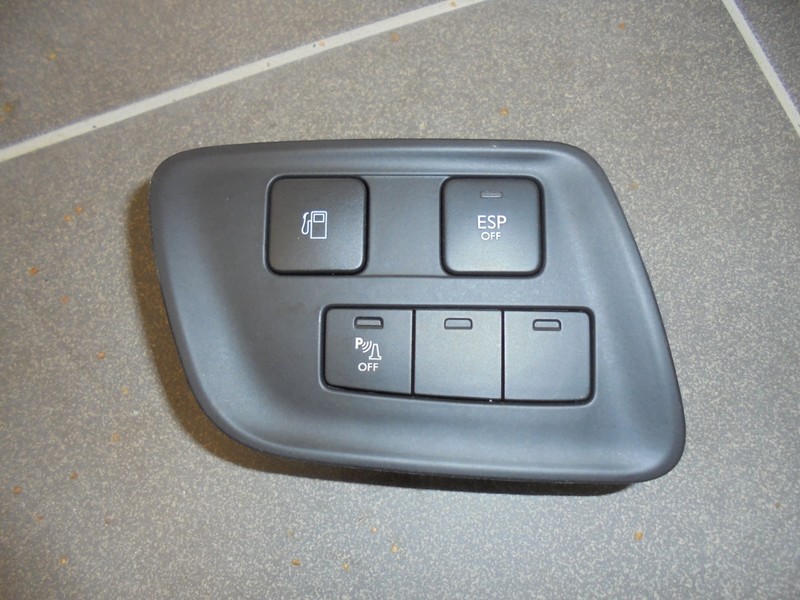 Панель управления esp, парктроника и кнопкой открытия бака Citroen C4  2011 хэтчбек 1.6 Бензин Ивано-Франковск