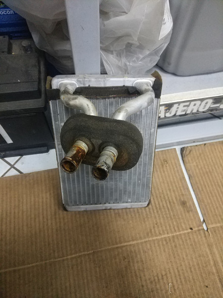 Радіатор пічки Hyundai H1  2007 2.5 Дизель 