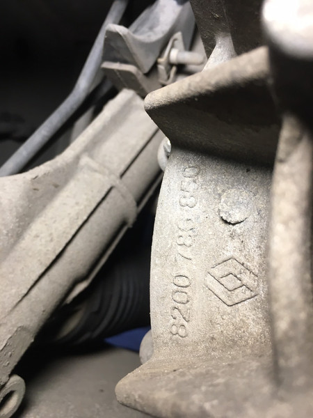 Коробка передач 8200 786 850   Opel Vivaro