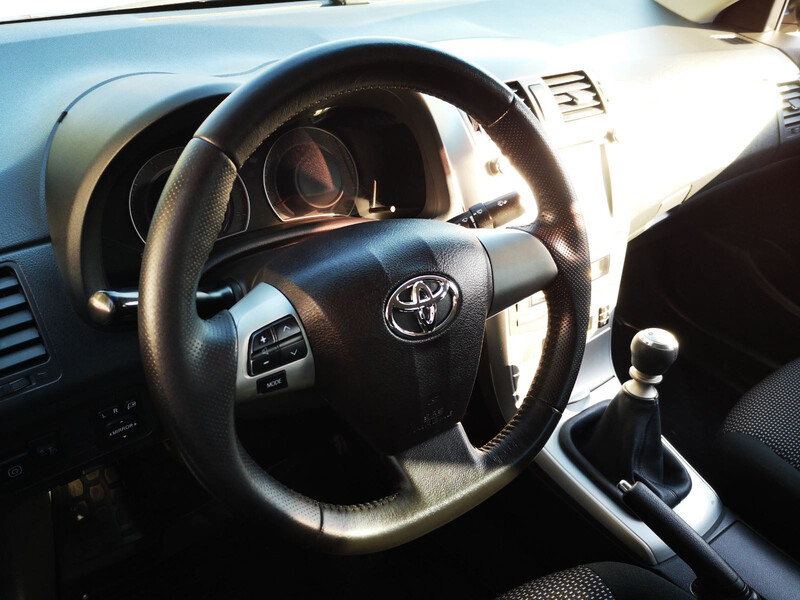 Руль Toyota Corolla E150  2011 1.6 Бензин Желтые Воды