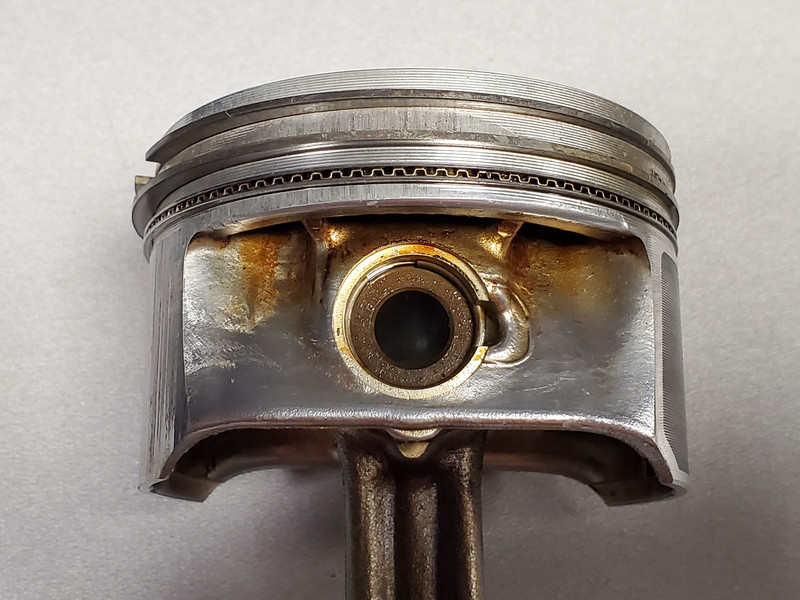 Поршень Volkswagen Polo Тип двигателя BKY 2003 хетчбек 1.4 Бензин Вінниця