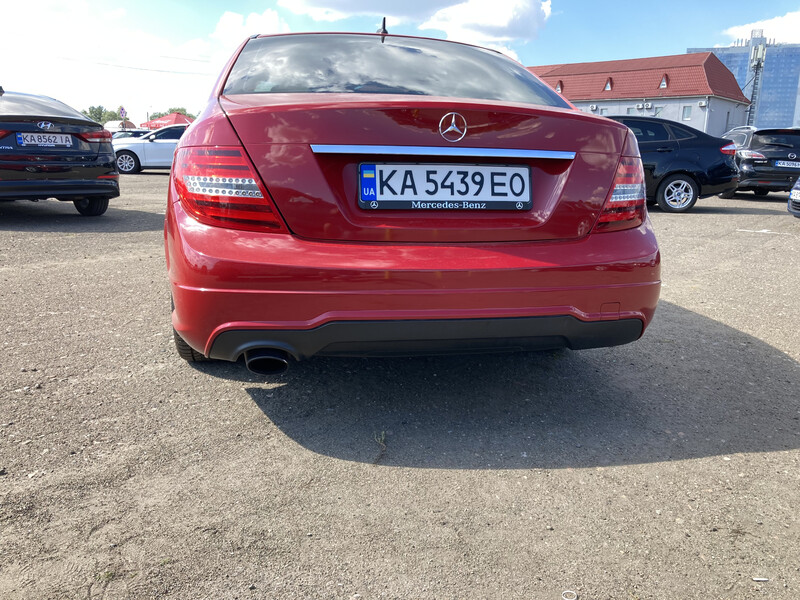 Бампер задний Mercedes-Benz C-Class  2013 1.8 Бензин Киев