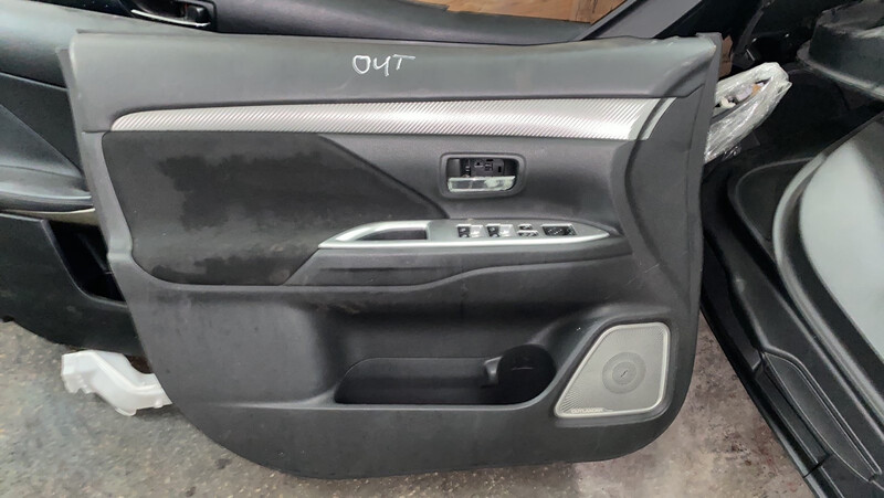 Карта двери передняя левая Mitsubishi Outlander 3  2016 2.4 Бензин Днепр