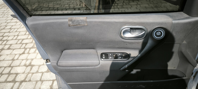 Карта водительской двери Renault Megane 2  2006 универсал 1.6 Бензин 