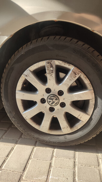 Диск литой Volkswagen Golf 5 2005 г.