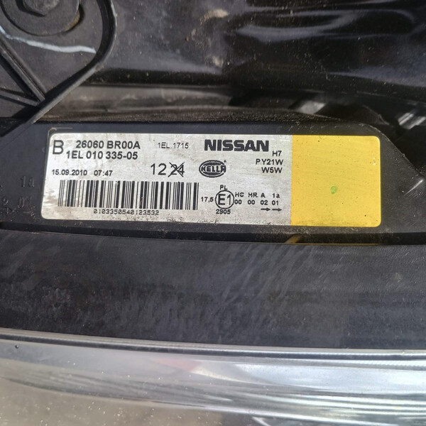Фара передняя правая Nissan Qashqai J10  2010 1.6 Бензин Винница