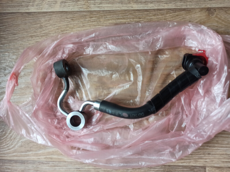 Паливна трубка Toyota Verso  2009 