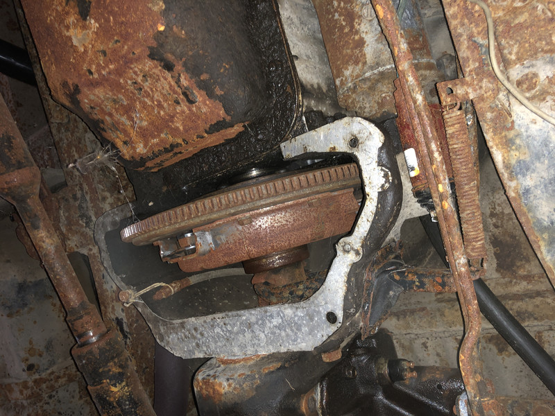 Поддон сцепления (маховика) ГАЗ 2214  2008 1.6 Киев