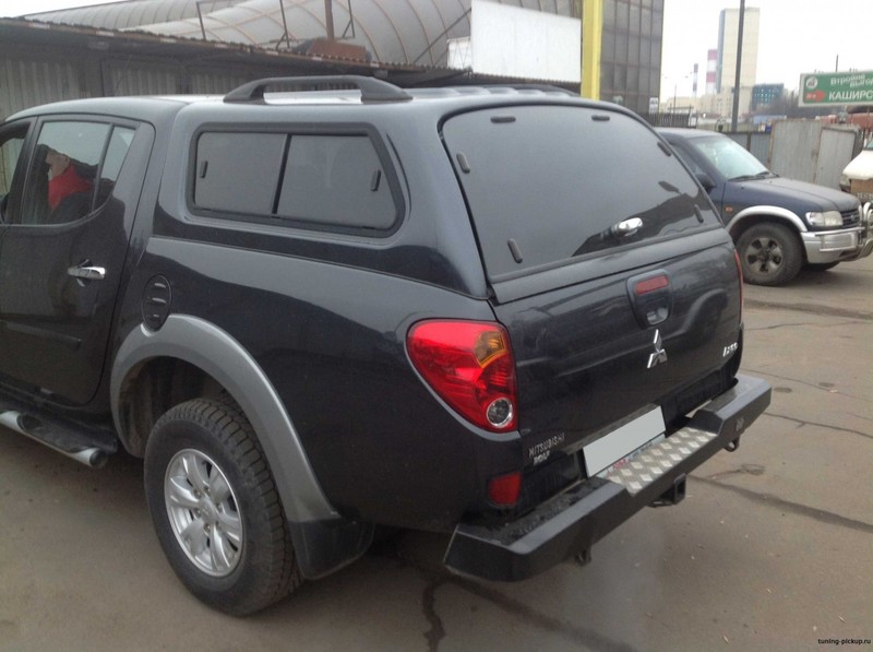 Стекло заднее Mitsubishi L 200  2008 1.0 Дизель Чернигов