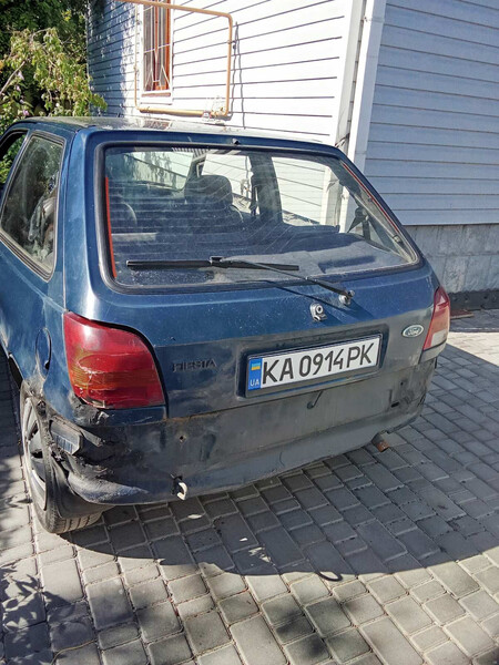Задний теливизор Ford Fiesta  1996 1.1 Бензин Киев