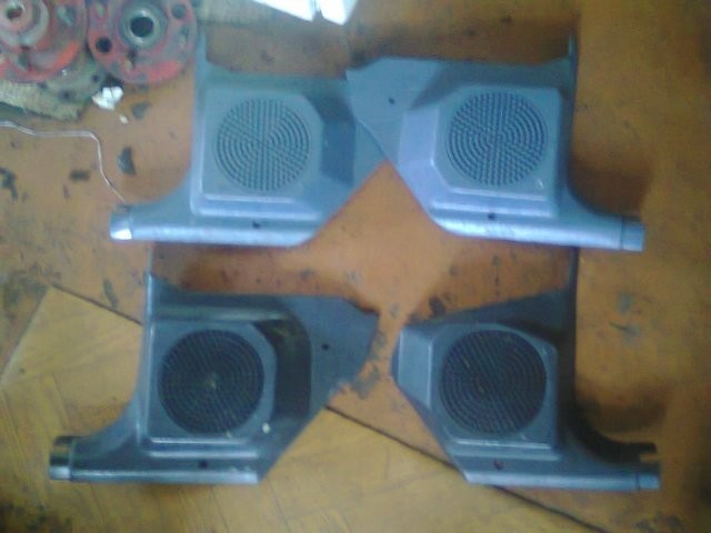 Боковой пластик салона Ford Sierra  1991 2.0 Бензин 