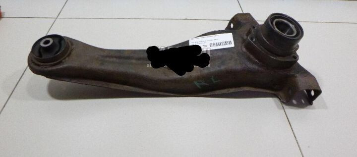 Левый задний продольный рычаг Mitsubishi Outlander 2005 г.  2.4 л бензин Киев