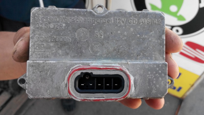 Блок розжига разряда фары ксенон 3U0941641   Skoda Superb