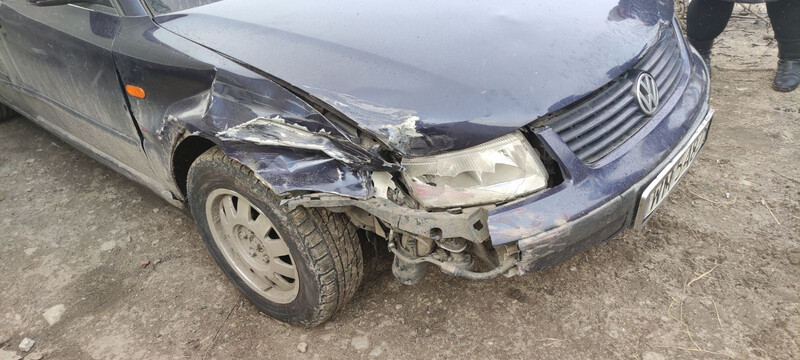 Бампер передний Volkswagen Passat B6  2007 универсал 1.9 Дизель Полонное