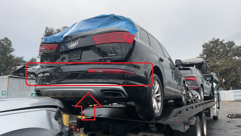 Бампер задний Audi Q7 2018 г.  2.0 л бензин Киев