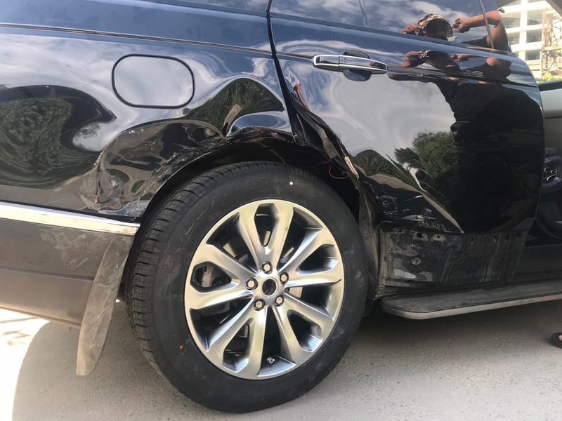 Дверь задняя правая и крыло заднее правое Land Rover Range Rover 2017 г.  5.0 л бензин Киев