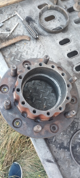 Задня маточина Iveco Daily  2006 3.0 Дизель 