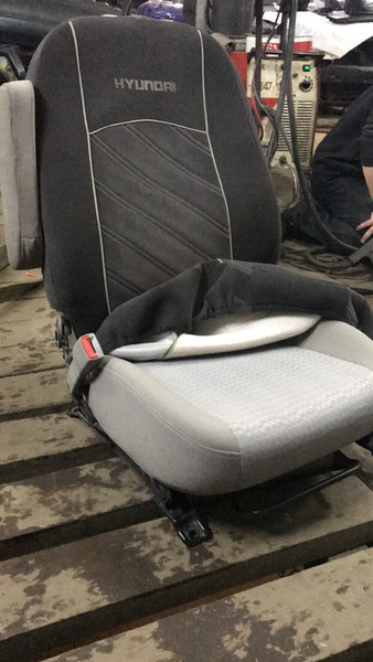 Сидіння водійське Hyundai Accent  2008 1.4 Бензин Київ