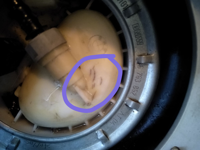 Ремкомплект топливного фильтра с регулятором давления BMW X1  2014 2.0 Бензин 