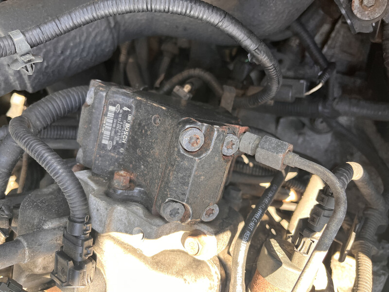 Топливный насос низкого давления Kia Sportage 2  2005 2.0 Дизель Кривой Рог