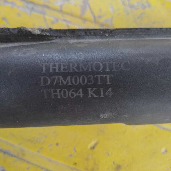 Радиатор D7M003TT   Mercedes E-Class