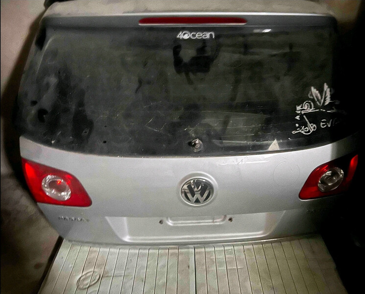 Задняя ляда la7w Volkswagen Passat B6  2009 универсал 2.0 Бензин Луцк