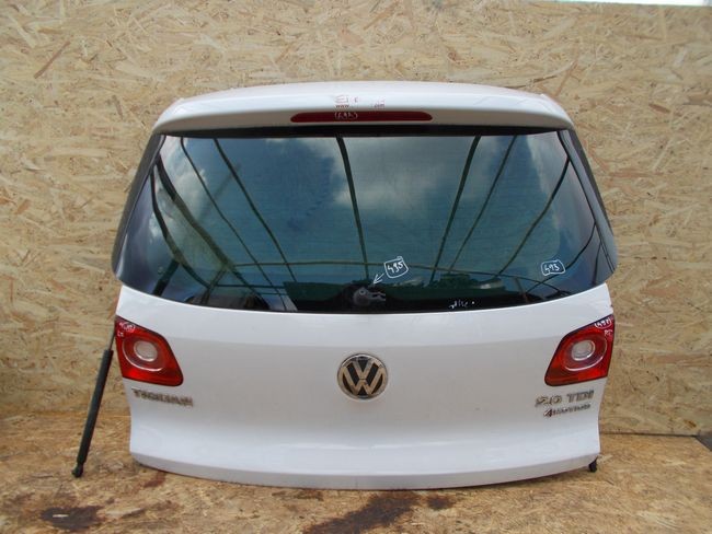 Дверь багажника 5N0827025G   Volkswagen Tiguan