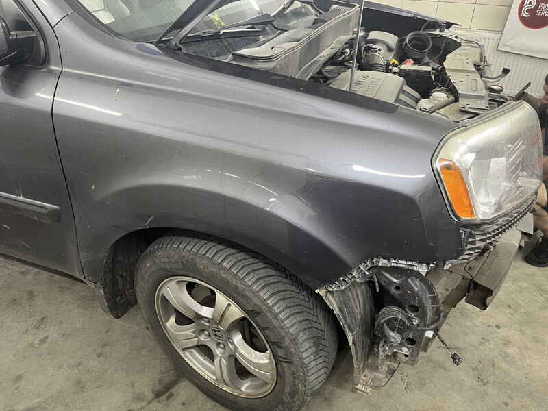 Крило ліве Honda Pilot 2015 г.  1.5 л бензин