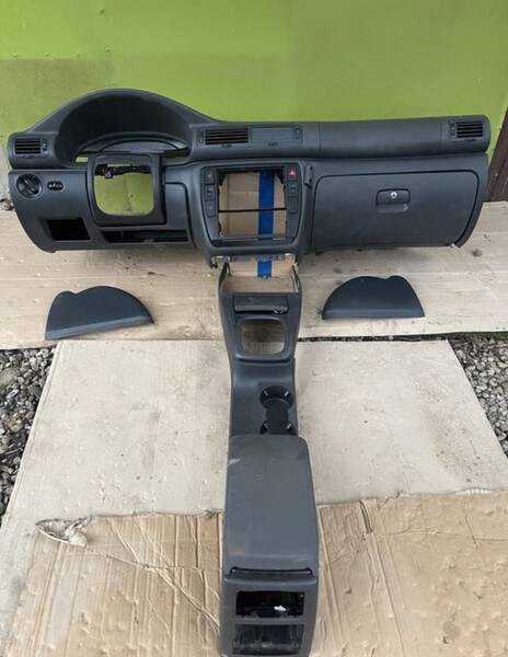 Торпедо Volkswagen Passat B5  1998 1.8 Бензин Херсон