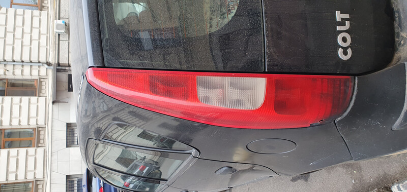 Задние фонари Mitsubishi Colt  2006 хэтчбек 1.3 Бензин Одесса