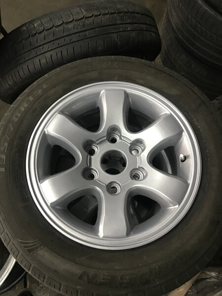 Диски литые Toyota Hiace 2005 г.  2.5 л дизель