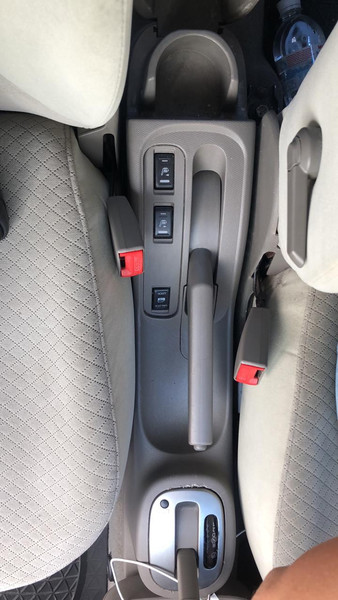 Передний отсек консоли на акпп Nissan Micra K12  2005 хетчбек 1.4 Бензин 