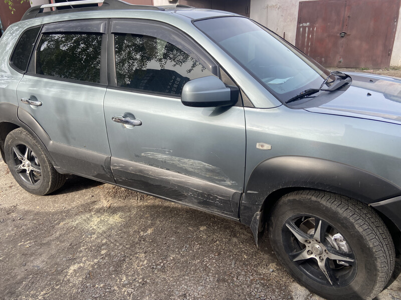 Двері задні праві голі Hyundai Tucson універсал 2007 р.  2.0 л бензин Рівне